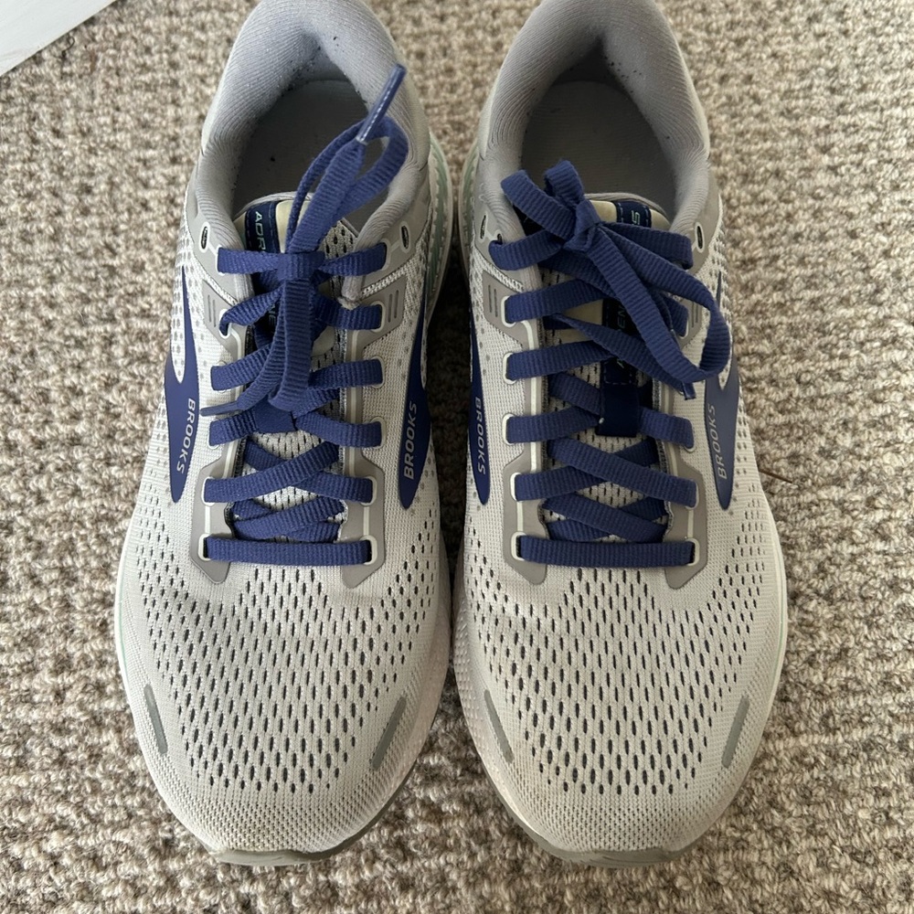 Brooks women’s Gray Running Shoes
